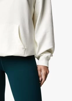 Gym King Established Relaxed Tracksuit - Cream -Fit Wear Shop 365SPORTSBRA LEGGING BLACKWHITEWBT F28PPWLG F2840 69 140d17d1 efa5 404a a158 d9f39b29e248