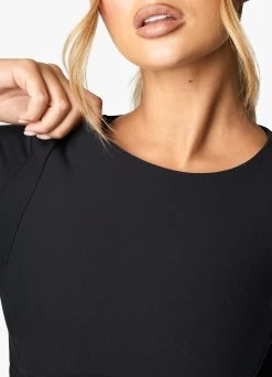 Gym King Align LS Crop Tee - Black -Fit Wear Shop ALIGNCROP BLACKWLT A2BAR 381