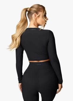 Gym King Align LS Crop Tee - Black -Fit Wear Shop ALIGNCROP BLACKWLT A2BAR 383