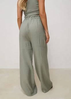 Gym King Signature Woven Wide Leg Trouser - Dusky Sage -Fit Wear Shop ASYMMETRICCROP SIGNATUREWOVENTROUSERS DUSKYSAGEWST A2ARMWTB A2ANJ 356