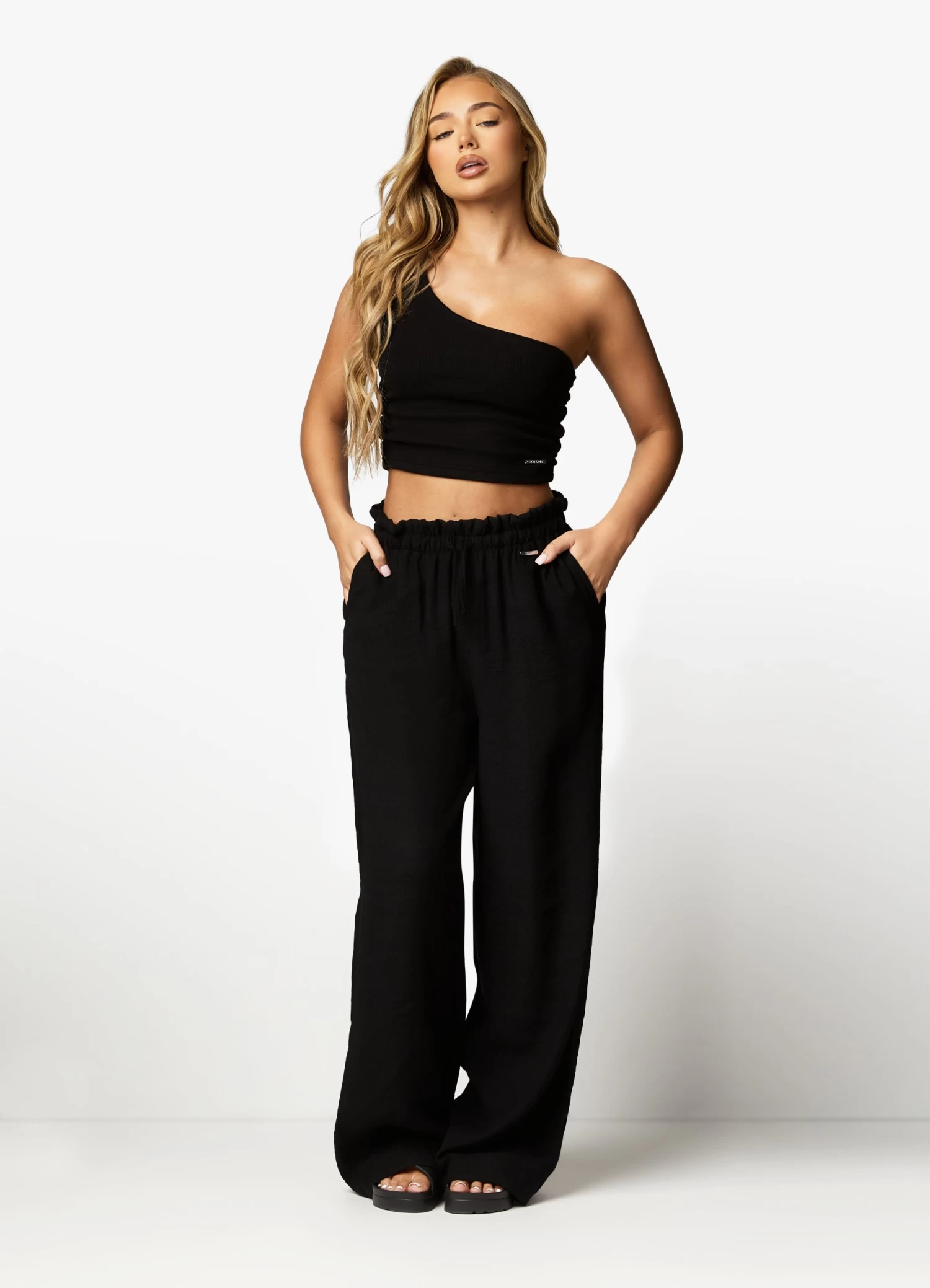Gym King Asymmetric Crop - Black 13 Gym King Asymmetric Crop - Black - Image 11