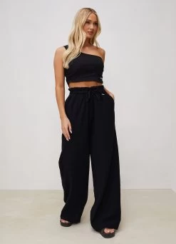 Gym King Asymmetric Crop - Black 17 Gym King Asymmetric Crop - Black -Fit Wear Shop ASYMMETRICCROP WOVENTROUSER BLACKWST A2ARKWTB A2ANI 342
