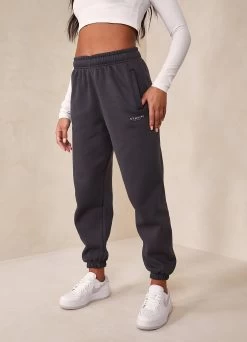 Gym King Established Relaxed Jogger - Dark Pewter/White -Fit Wear Shop BFCAMPLADIES2311379