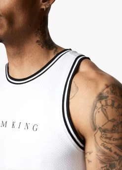 Gym King Brooklyn Mesh Vest - White 28 Gym King Brooklyn Mesh Vest - White -Fit Wear Shop BROOKLYNMESHVEST SHORT WHITEVST A29THSHR A29TK 102