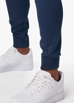 Gym King Core Plus Poly Tracksuit - Moonlight Blue 33 Gym King Core Plus Poly Tracksuit - Moonlight Blue -Fit Wear Shop COREPLUSPOLYFZHOOD JOGGER MOONLIGHTBLUE 325 2ef32a3a afa4 40db bfe2 c20ac101d012