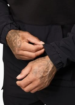 Gym King Covert Utility Hood - Black 18 Gym King Covert Utility Hood - Black -Fit Wear Shop COVERTUTILITYHOOD BLACKHDE A2ABM 84