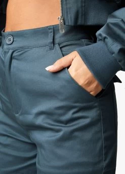 Gym King Woven Cargo Pant - Storm Blue -Fit Wear Shop CROPPEDWOVENBOMBER PANT STORMBLUEWCJ A2AOUWTB A2AOZ 362