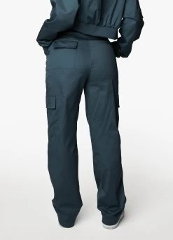 Gym King Woven Cargo Pant - Storm Blue -Fit Wear Shop CROPPEDWOVENBOMBER PANT STORMBLUEWCJ A2AOUWTB A2AOZ 413