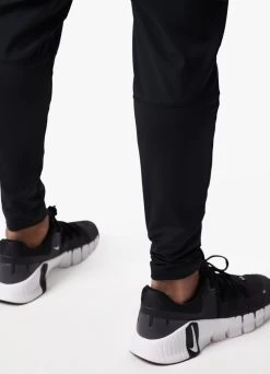 Gym King Debossed 2.0 Jogger - Black -Fit Wear Shop DEBOSSEDHOOD JOGGER BLACKTST A2BUMTSB A2BUN 289