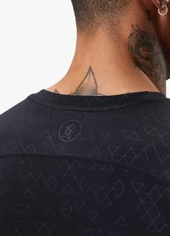 Gym King Debossed 2.0 Tee - Black 18 Gym King Debossed 2.0 Tee - Black -Fit Wear Shop DEBOSSEDTEE SHORT BLACKSST A2BUGSHR A2BUI 274