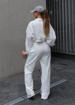 Gym King Refresh Crop Crew & Jogger - Cream -Fit Wear Shop DSCF4582 2 49abb209 c0e5 4963 871f 8e72d8bde0ce