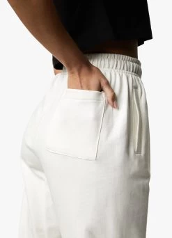 Gym King Established Relaxed Tracksuit - Cream -Fit Wear Shop ESTABLISHEDCAPSLEEVETEE JOGGER BLACKWST A2AK9WTB A2AK4 59 24d607d2 d899 49ef 8479 f1a400ce75fe