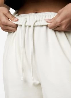 Gym King Established Relaxed Fit Jogger - Cream -Fit Wear Shop ESTABLISHEDCAPSLEEVETEE JOGGER BLACKWST A2AK9WTB A2AK4 60