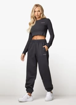 Gym King Established Relaxed Jogger - Dark Pewter/White -Fit Wear Shop ESTABLISHEDRELAXEDFITJOGGER DARKPEWTERWTB A2B99 32