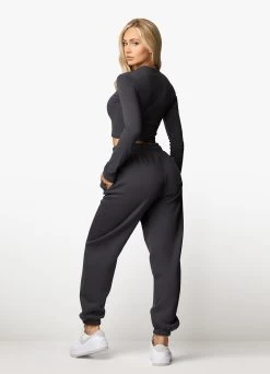 Gym King Established Relaxed Jogger - Dark Pewter/White -Fit Wear Shop ESTABLISHEDRELAXEDFITJOGGER DARKPEWTERWTB A2B99 33