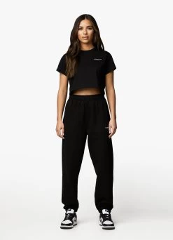 Gym King Established Relaxed Jogger - Black/White 22 Gym King Established Relaxed Jogger - Black/White -Fit Wear Shop ESTCROPTEE JOGGER BLACK 271