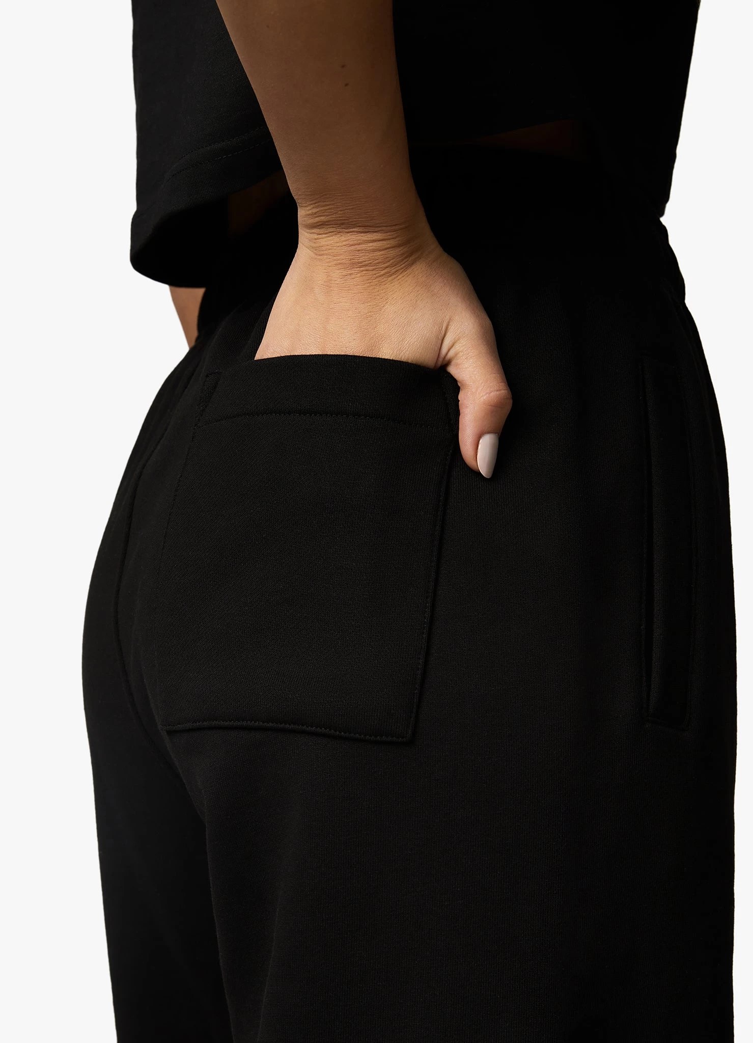 Gym King Established Relaxed Jogger - Black/White 9 Gym King Established Relaxed Jogger - Black/White - Image 7