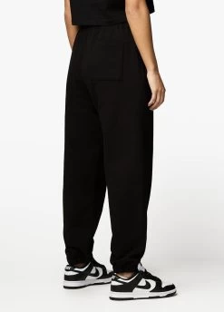 Gym King Established Relaxed Jogger - Black/White 19 Gym King Established Relaxed Jogger - Black/White -Fit Wear Shop ESTCROPTEE JOGGER BLACK 278