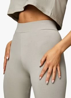 Gym King Established Jersey Legging - Dusky Sage 26 Gym King Established Jersey Legging - Dusky Sage -Fit Wear Shop ESTCROPTEE LEGGING DUSKYSAGEWST A2AUPWLG A2B2Z 24