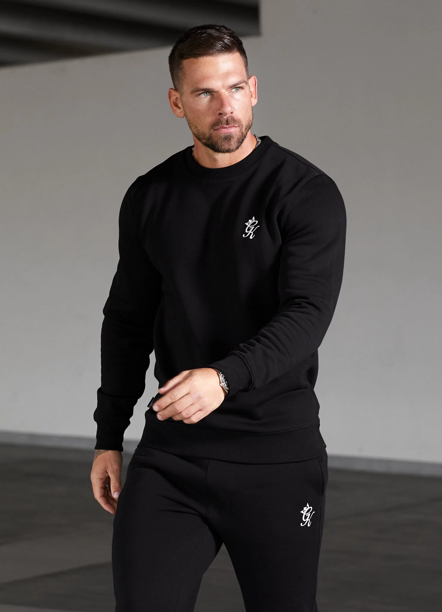 Gym King Fundamental Fleece Sweatshirt - Black 6 Gym King Fundamental Fleece Sweatshirt - Black - Image 4