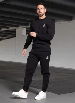 Gym King Fundamental Fleece Sweatshirt - Black 14 Gym King Fundamental Fleece Sweatshirt - Black -Fit Wear Shop FUNDAMENTALCREW BLACK 590 c338a93c d082 4a71 b1c3 8366a26d2ad8