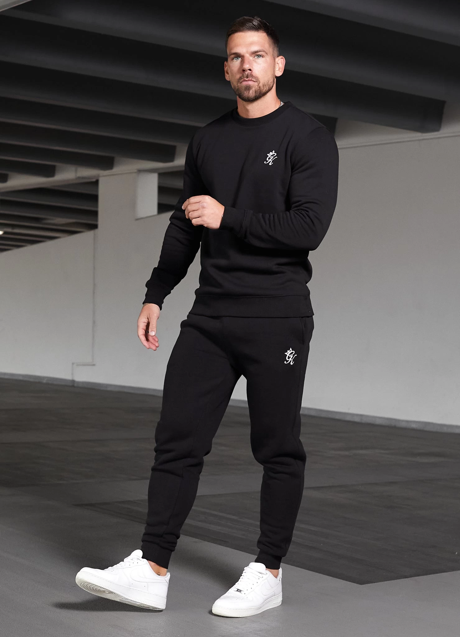 Gym King Fundamental Fleece Sweatshirt - Black 5 Gym King Fundamental Fleece Sweatshirt - Black - Image 3