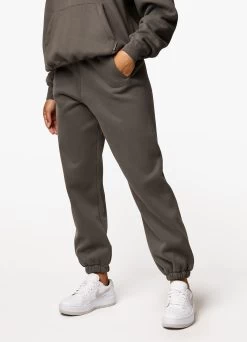 Gym King Luxe Jogger - Olive