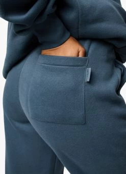 Gym King Luxe Jogger - Twilight Blue Luxe 16 Gym King Luxe Jogger - Twilight Blue Luxe -Fit Wear Shop LUXEHOOD JOGGER TWILIGHTBLUEWHD A2BKJWTB A2BKU 57