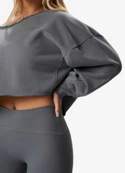 Gym King Move Your Way Crop Sweatshirt - Dark Sage -Fit Wear Shop MOVEYOURWAYCROPSWEATSHIRT DARKSAGEWSS A2BW7116