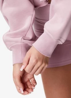 Gym King Move Your Way Crop Sweatshirt - Dusky Mauve -Fit Wear Shop MOVEYOURWAYCROPSWEATSHIRT DUSKYMAUVEWSS A2BW9147