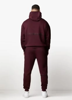 Gym King Outline Print Hood - Burgundy -Fit Wear Shop OUTLINEPRINTHOOD JOGGER BURGUNDYHDE A2BFNTSB A2BFQ 144