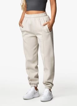 Gym King Powered By Belief Sweatpants - Light Stone -Fit Wear Shop PBBFZHOOD SWEATPANTS LIGHTSTONEWHD A2B1EWTB A2B1H 202