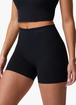 Gym King Peach Luxe 4" Short - Black Luxe -Fit Wear Shop PEACHLUXEHIGHNECKTANK SHORT BLACKLUXEWST A2BVCWSR A2BVJ21
