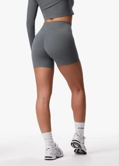 Gym King Peach Luxe 4" Short - Dark Sage Luxe -Fit Wear Shop PEACHLUXELSTOP SHORT DARKSAGELUXEWLT A2BVIWSR A2BVL156