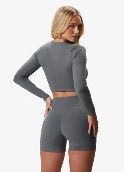Gym King Peach Luxe Long Sleeve Top - Dark Sage Luxe -Fit Wear Shop PEACHLUXELSTOP SHORT DARKSAGELUXEWLT A2BVIWSR A2BVL167