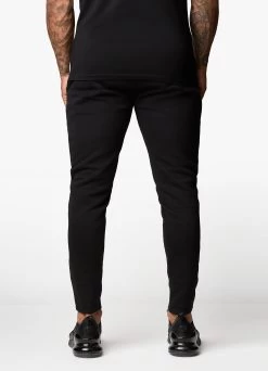 Gym King Pro Fleece Jogger - Black/Black -Fit Wear Shop PROLOGOTSHIRT JOGGER BLACKSST B2552TSB B2BIT 402