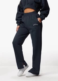 Gym King Refresh Crop Crew & Jogger - Deep Slate Blue -Fit Wear Shop REFRESHCROPCREW JOGGER DEEPSLATEBLUEWSS A2BSQWTB A2BT4 04 06b6b933 b9b9 46ab a640 04353f407638