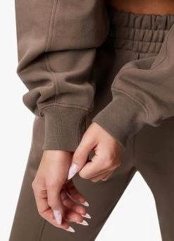 Gym King Refresh Crop Hood - Deep Mink -Fit Wear Shop REFRESHCROPHOOD JOGGER DEEPMINKWHD A2BT1WTB A2BT5 22