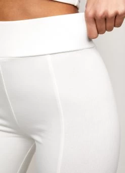 Gym King Release Rib Cycle Short - Off-White -Fit Wear Shop RELEASERIBTANK CYCLESHORTOFFWHITEWVS A26NGWSR A26NK 416