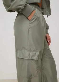 Gym King Satin Cargo Pants - Dusky Sage 22 Gym King Satin Cargo Pants - Dusky Sage -Fit Wear Shop SATINCARGOPANTS DUSKYSAGEWTB B2CBX 252