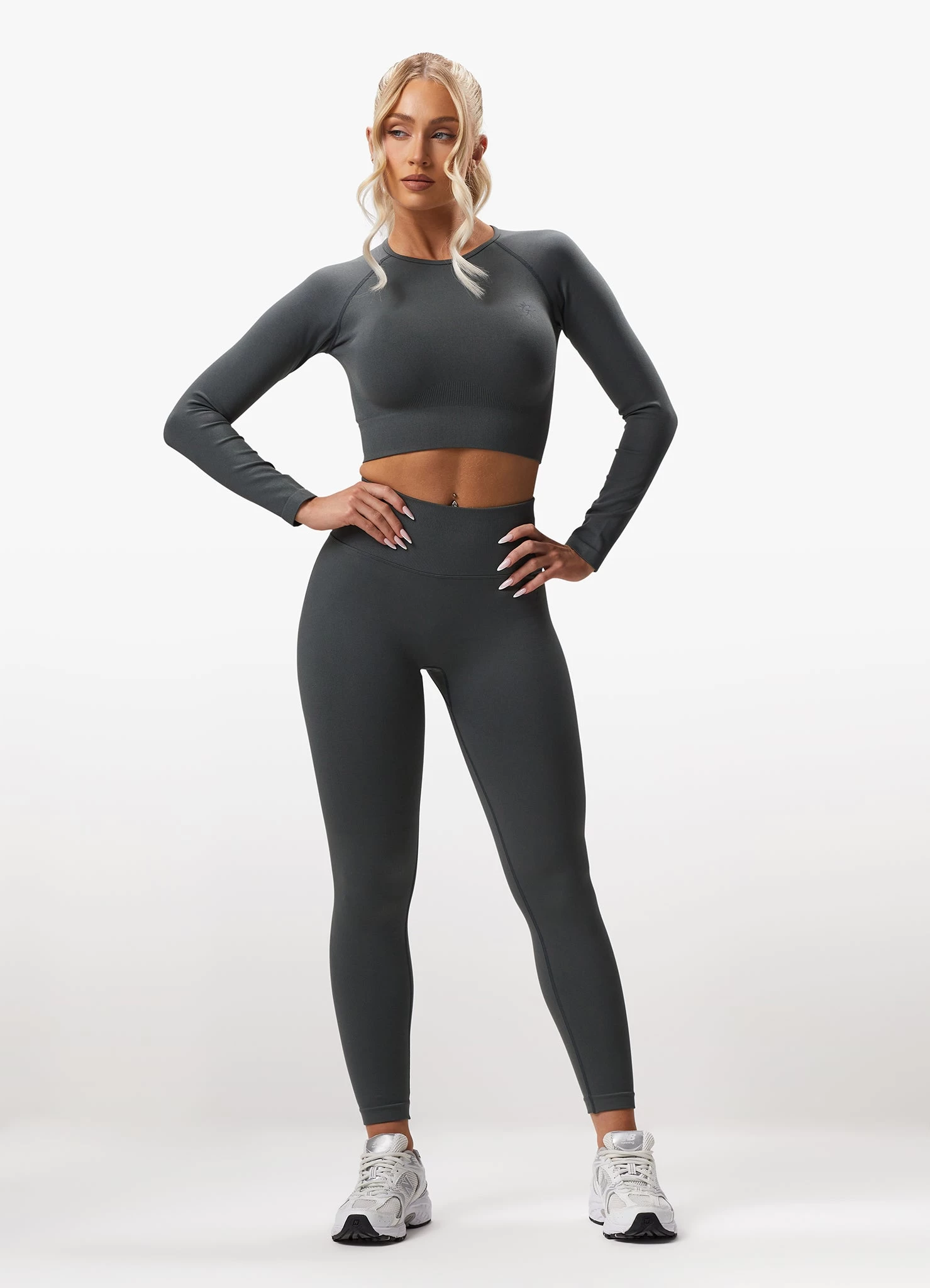 Gym King Sculpt Seamless LS Top - Green Smoke 9 Gym King Sculpt Seamless LS Top - Green Smoke - Image 7