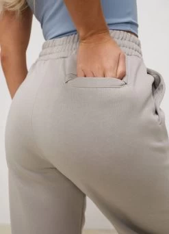 Gym King Shadow Cropped Funnel & Jogger - Dove Grey 25 Gym King Shadow Cropped Funnel & Jogger - Dove Grey -Fit Wear Shop SHADOWOPENNECKSWEATSHIRT STRAIGHTLEGJOGGER DOVEGREYWSS A2C8CWTB A2C8L 127 54098bcf 816d 4b09 9268 d6a6d9bdd5f6