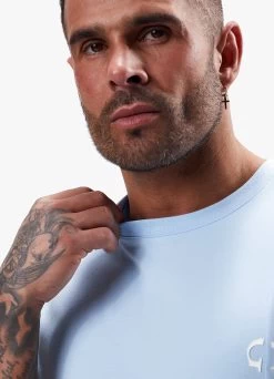 Gym King Split Linear Tee - Soft Blue -Fit Wear Shop SPLITLINEARTEE SHORT SOFTBLUESST A2CR4SHR A2CR820