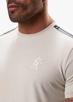 Gym King Taped Jersey Tee - Light Stone 21 Gym King Taped Jersey Tee - Light Stone -Fit Wear Shop TAPEDJERSEYTEE SHORT LIGHTSTONESST A2CIFSHR A2CIK218