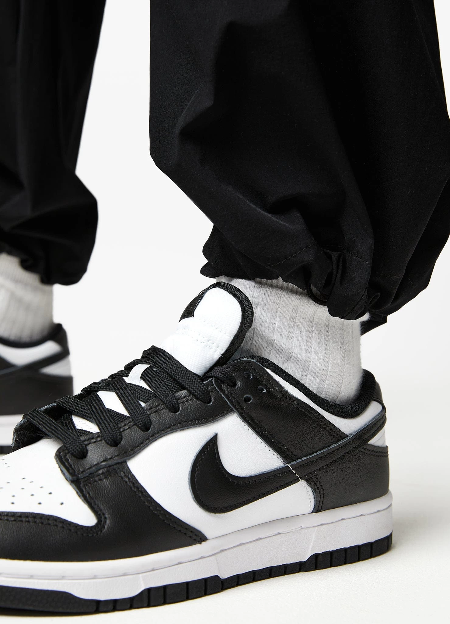 Gym King Utility Woven Cargo Pant - Black 14 Gym King Utility Woven Cargo Pant - Black - Image 12