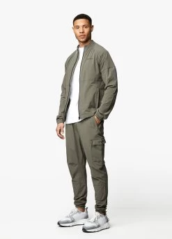 Gym King Utility Woven Cargo Pant - Olive -Fit Wear Shop UTILITYWOVENBOMBER JOGGER OLIVE.TST A29EXTSB A29EZ 100 f8e462bd f20e 43b0 bf9c b2c716c1a686