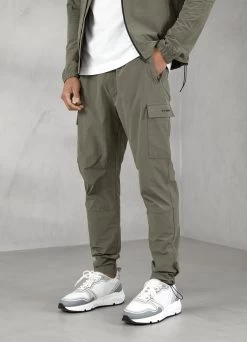 Gym King Utility Woven Cargo Pant - Olive -Fit Wear Shop UTILITYWOVENBOMBER JOGGER OLIVETST A29EXTSB A29EZ 63 WEB 9ea7189e 3f35 4330 b5af af2f4cf8d628