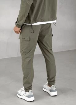 Gym King Utility Woven Cargo Pant - Olive -Fit Wear Shop UTILITYWOVENBOMBER JOGGER OLIVETST A29EXTSB A29EZ 69 WEB