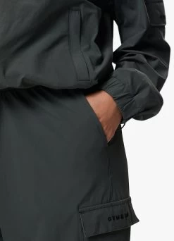 Gym King Woven Utility Cargo Pant - Green Smoke -Fit Wear Shop UTILITYWOVENJACKET CARGOPANT GREENSMOKEWTT A2BRDWTB A2BXO 251