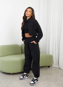 Gym King Utility Woven Tracksuit - Black